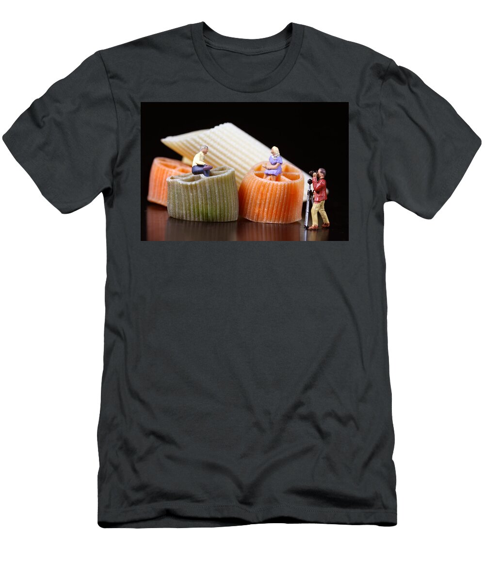 1 Food Experts At Talk Elke Rampfl Platte T-Shirt
