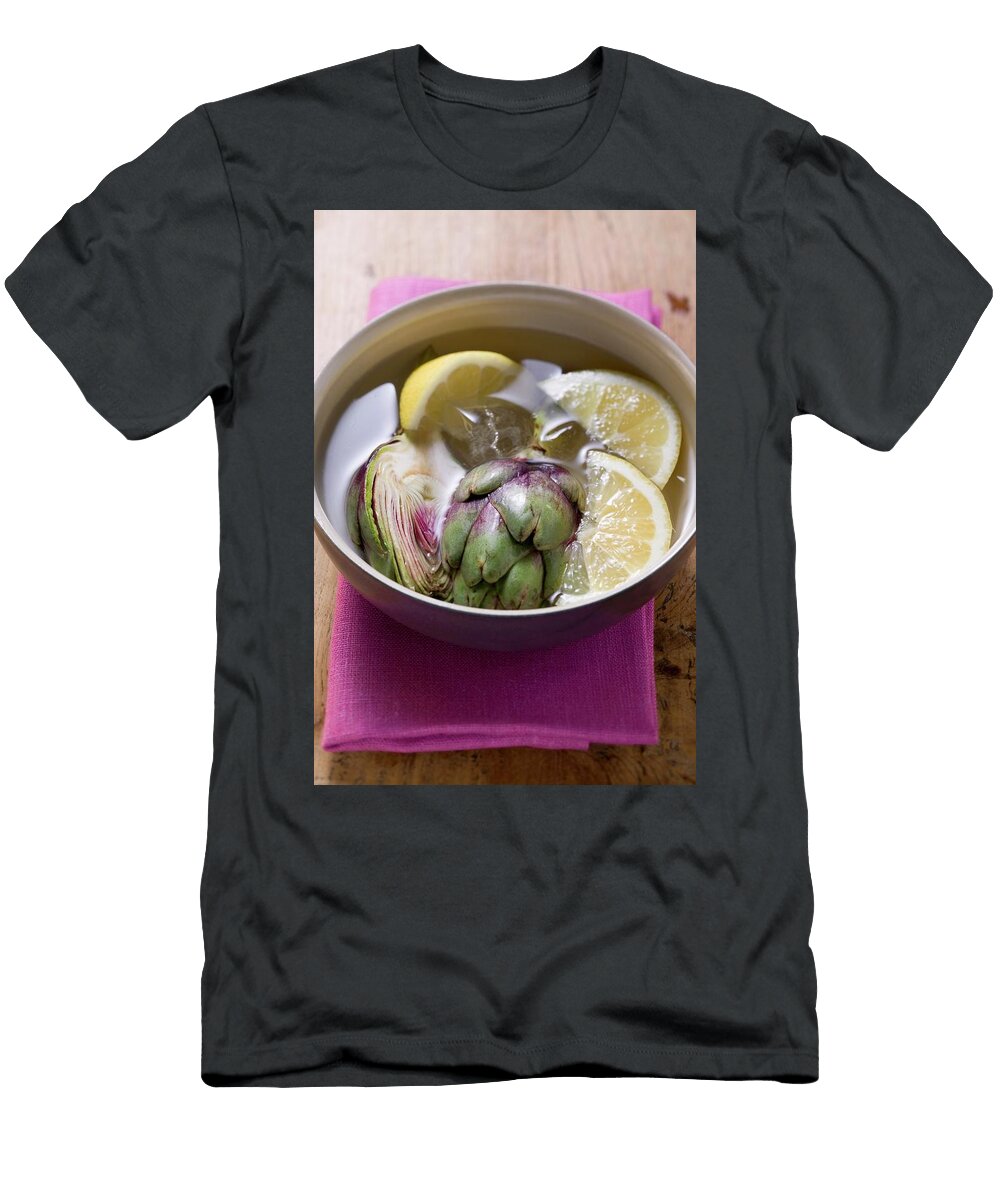 1 Fresh Artichokes in Lemon Water Foodcollection T-Shirt