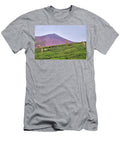 1 Red Valley Mountain Alpacas Palcoyo Peru 5000 Meters Guido Montanes Castillo T-Shirt