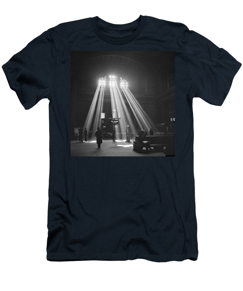 1 Union Station in Chicago Jack Delano T-Shirt