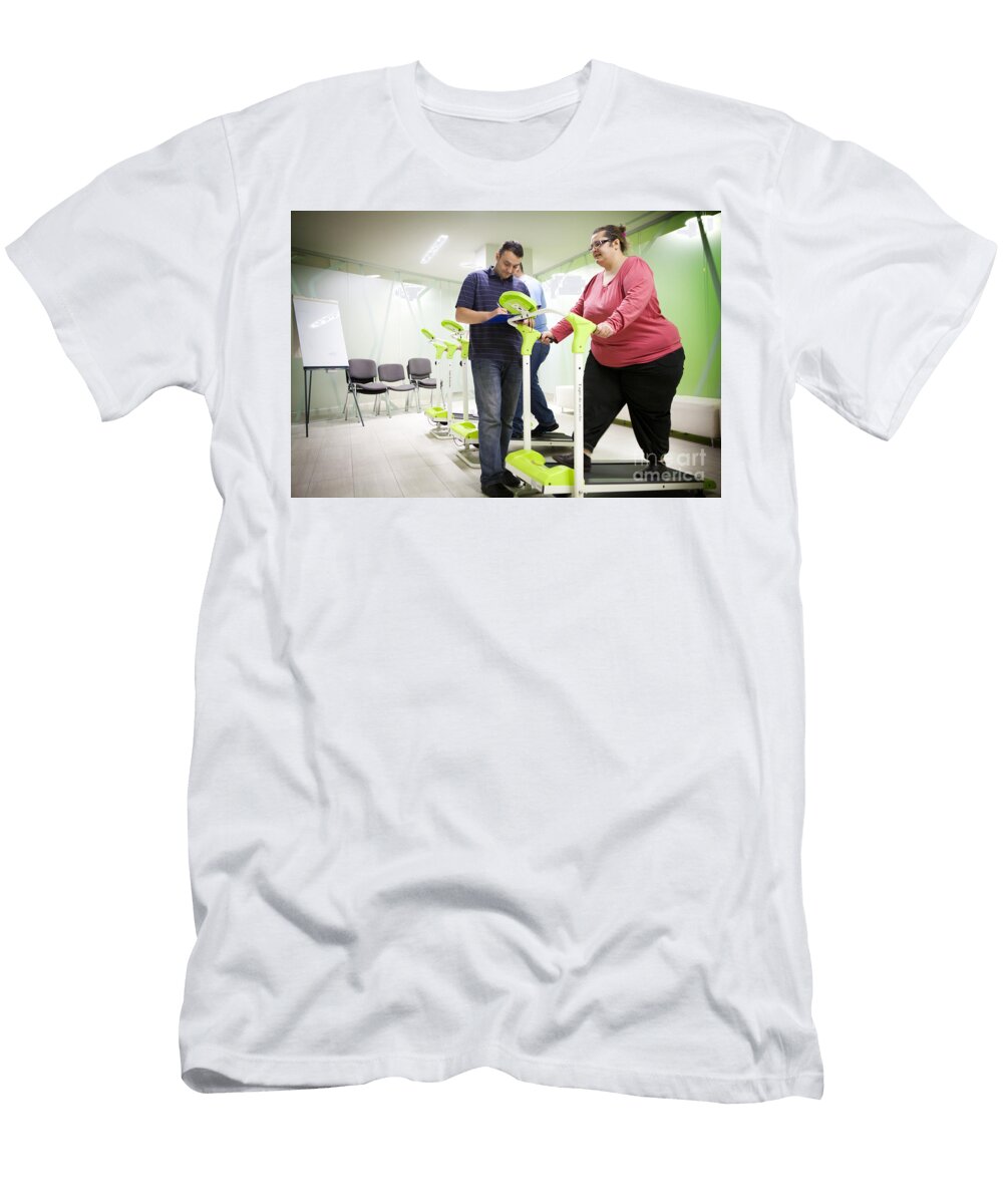10 Obesity Clinic Amlie Benoist T-Shirt