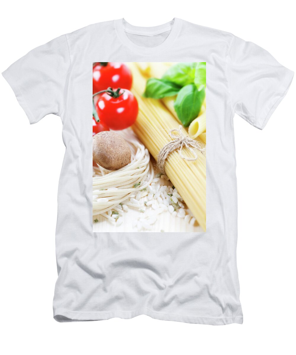 12 Italian Pasta Natalia Klenova T-Shirt