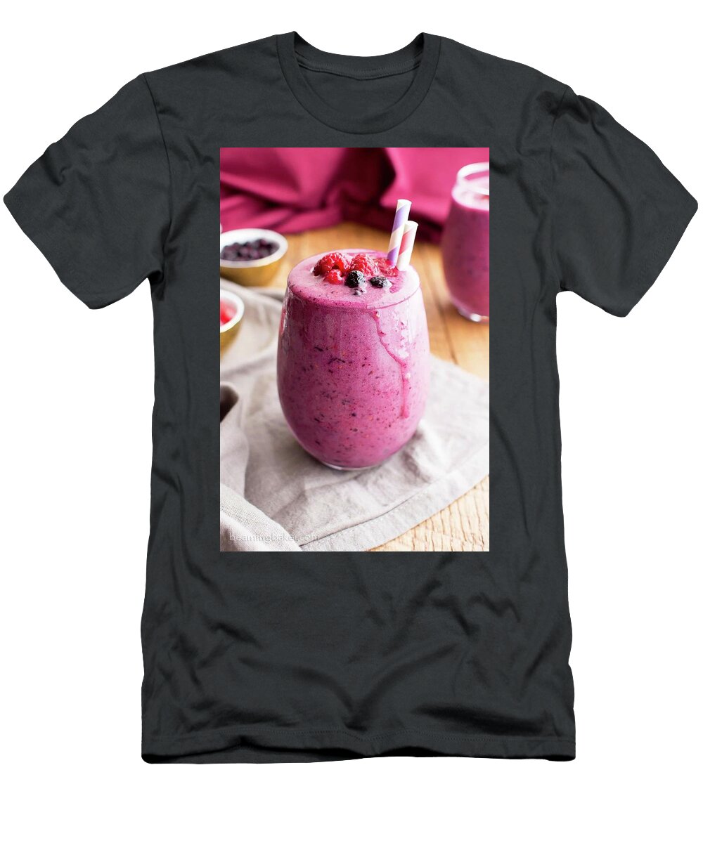 140 Smoothies Lauren Dane T-Shirt