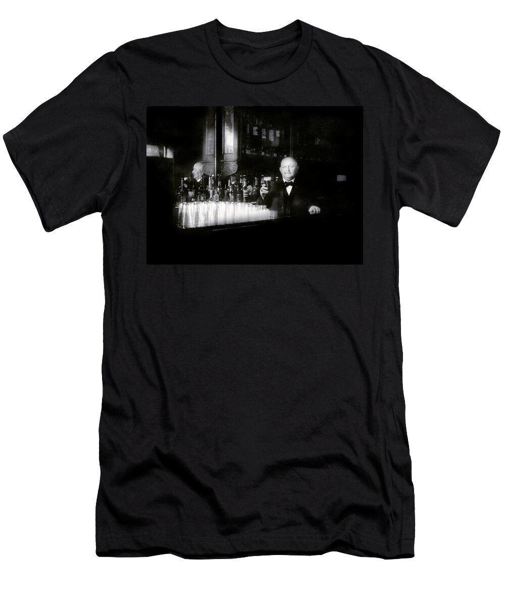 1900 the Bartender Historic Image T-Shirt