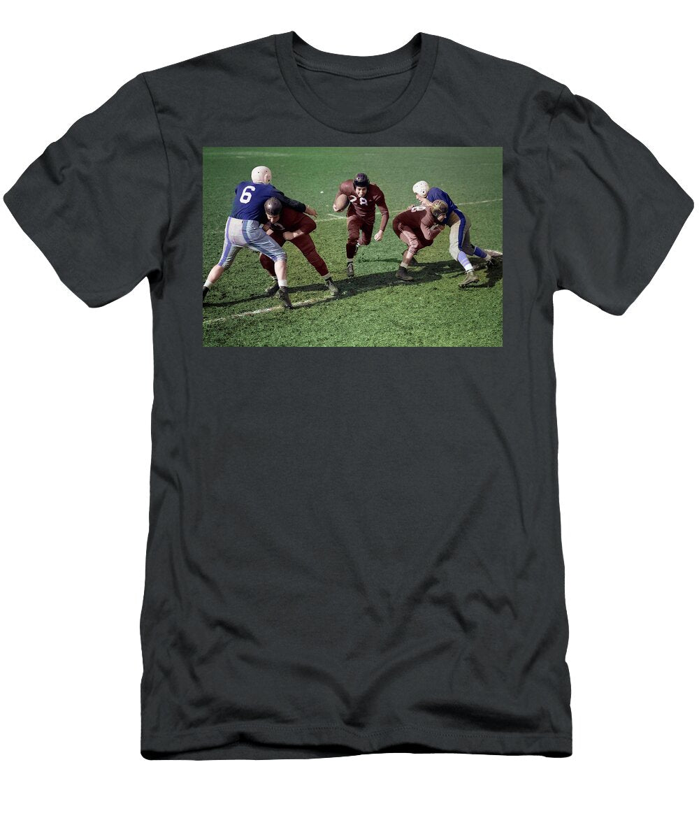 1940s 1950s Man American Football Vintage Images T-Shirt