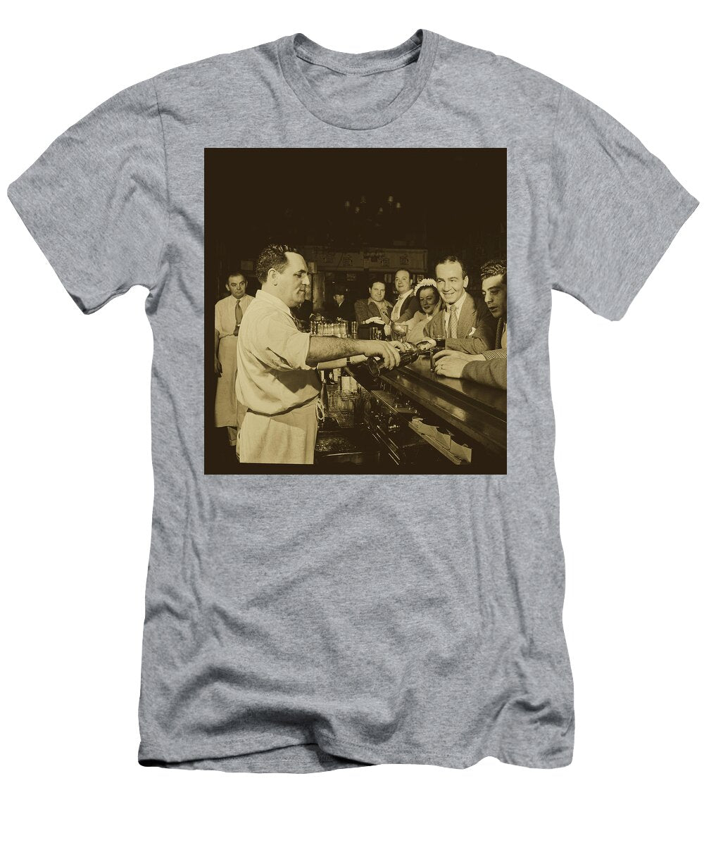 2 Charlies Tavern 1940s New York City William Gottlieb T-Shirt