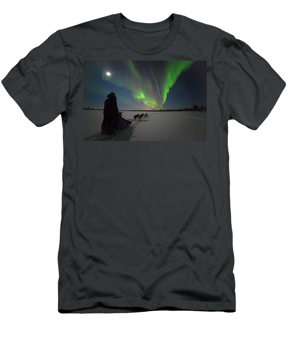 2 Dogsledding Under an Aurora Borealis Johnathan Ampersand Esper T-Shirt