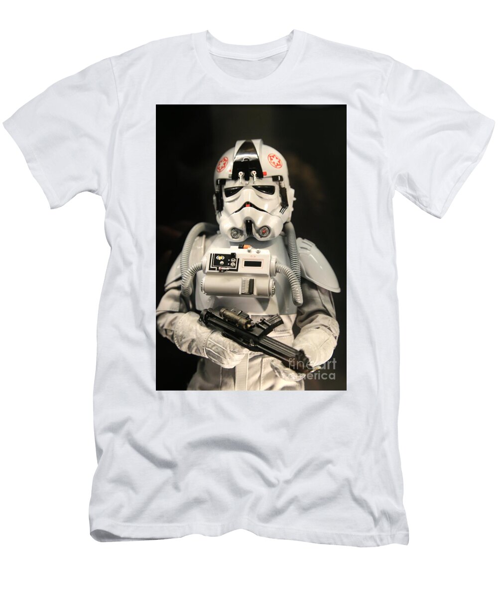 9 Star Wars Stormtrooper Douglas Sacha T-Shirt