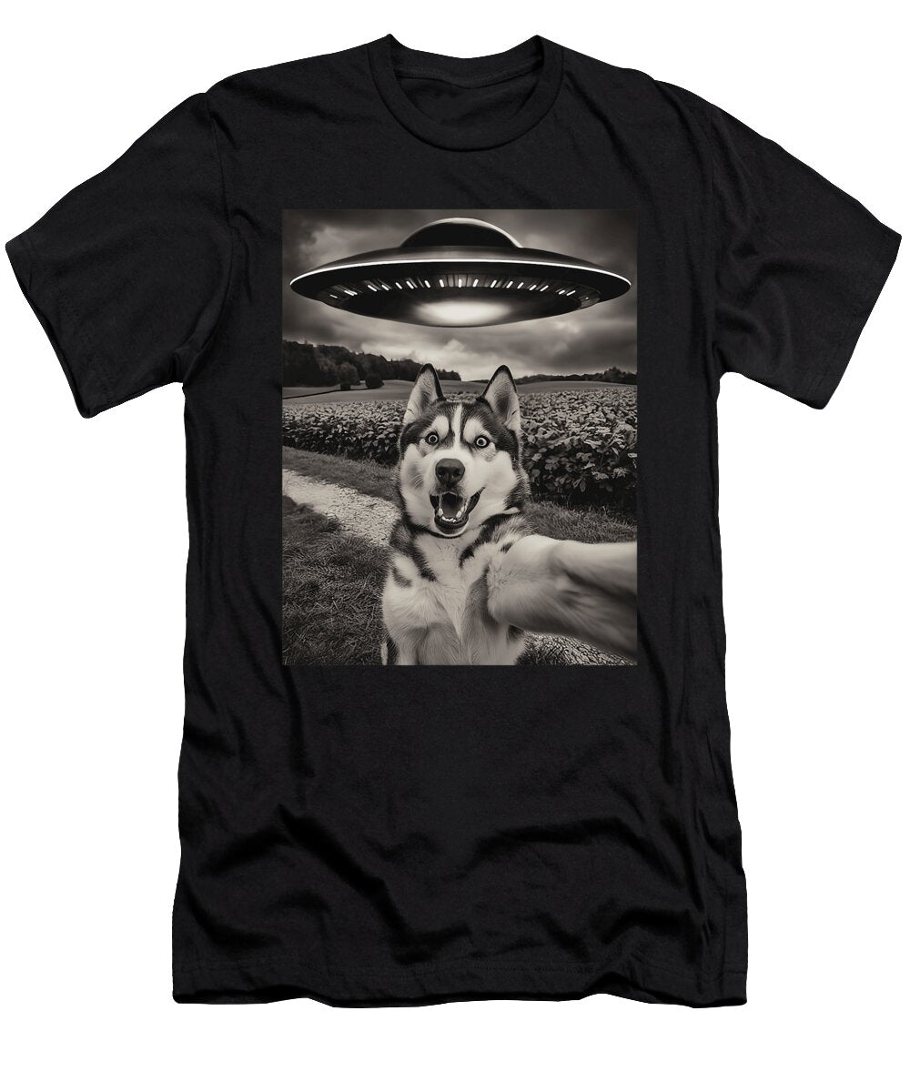Alien Ufo Selfie Picture Husky Dog Face Funny Zyneu Gangd T-Shirt