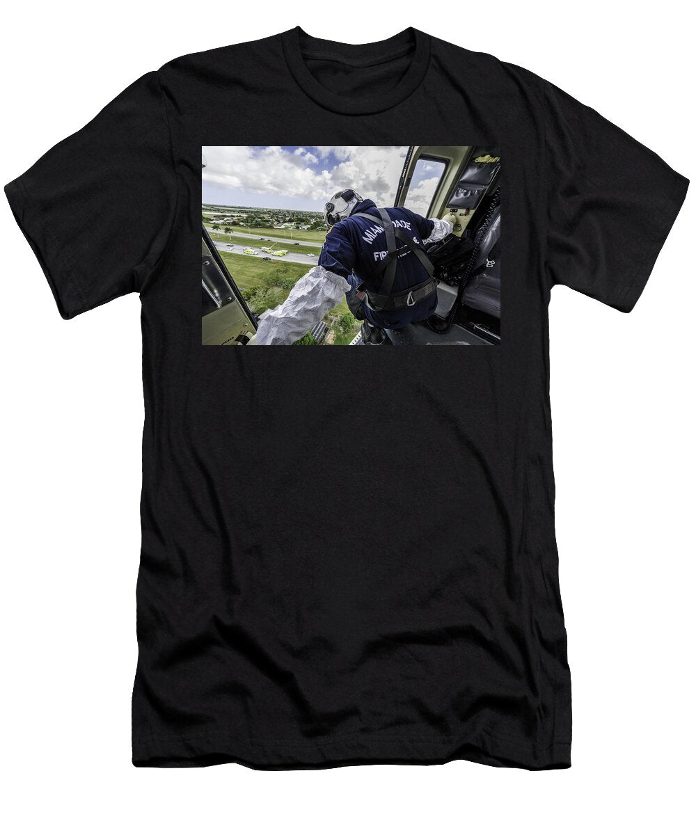 Ars Arrival At the Scene Scott Mullin T-Shirt