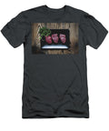 Barista Preparing a Cup of Matcha Les Classics T-Shirt