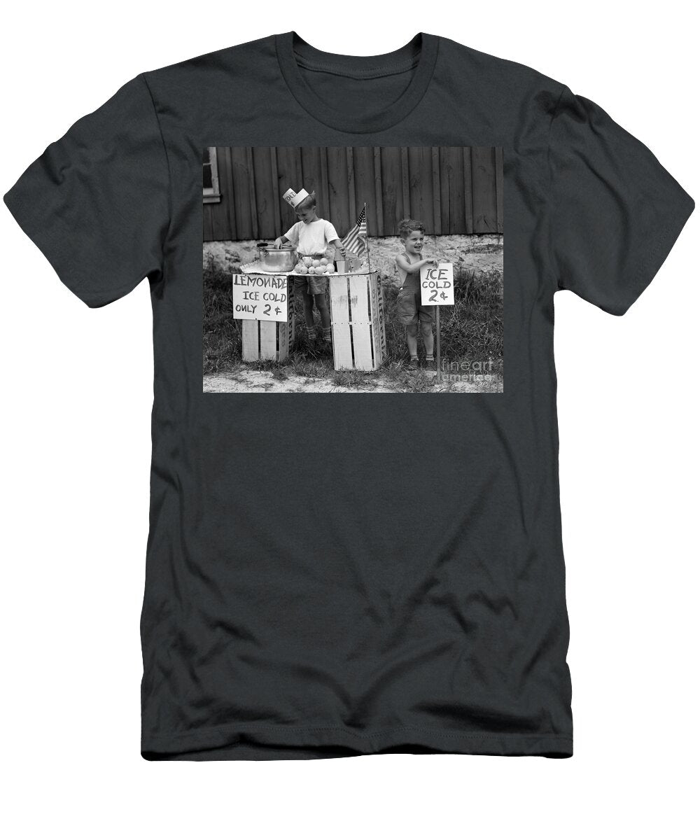 Boys Selling Lemonade C1940s H Armstrong Robertsclassicstock T-Shirt