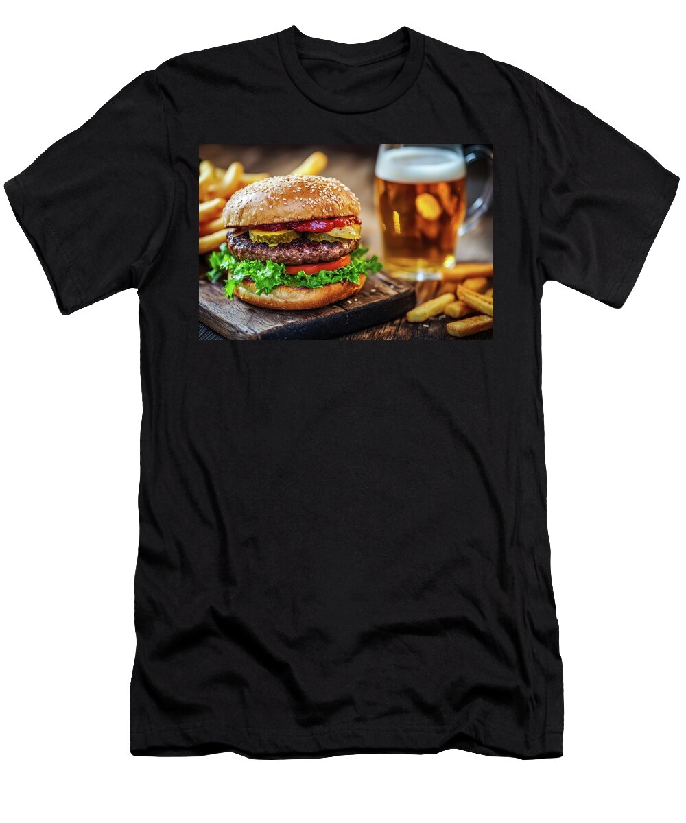 Burger and Beer Perfect Pairing Matthias Hauser T-Shirt