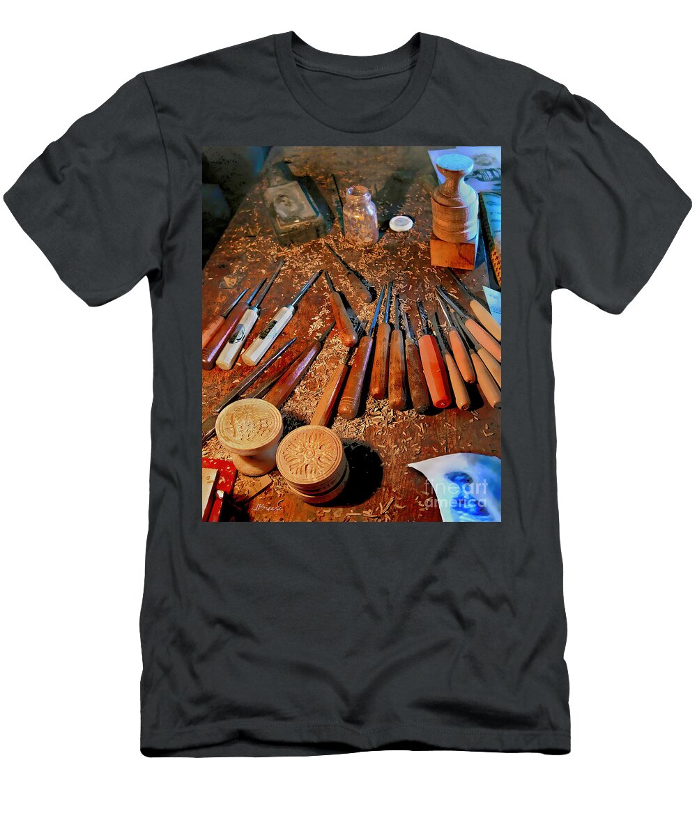 Carving Tools of Pietro Picetti Jennie Breeze T-Shirt