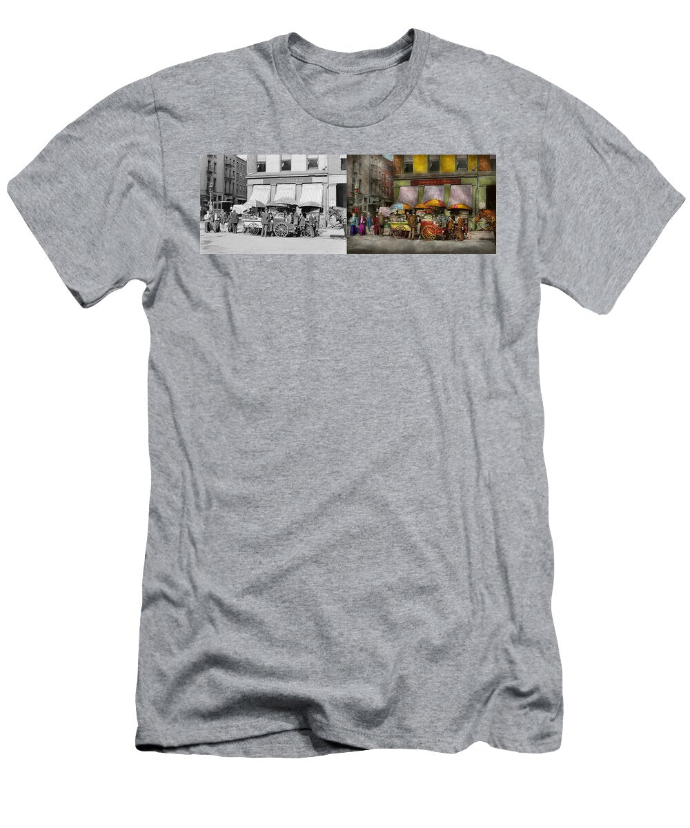 City Ny Lunch Carts on Broadway St Ny 1906 Side By Side Mike Savad T-Shirt