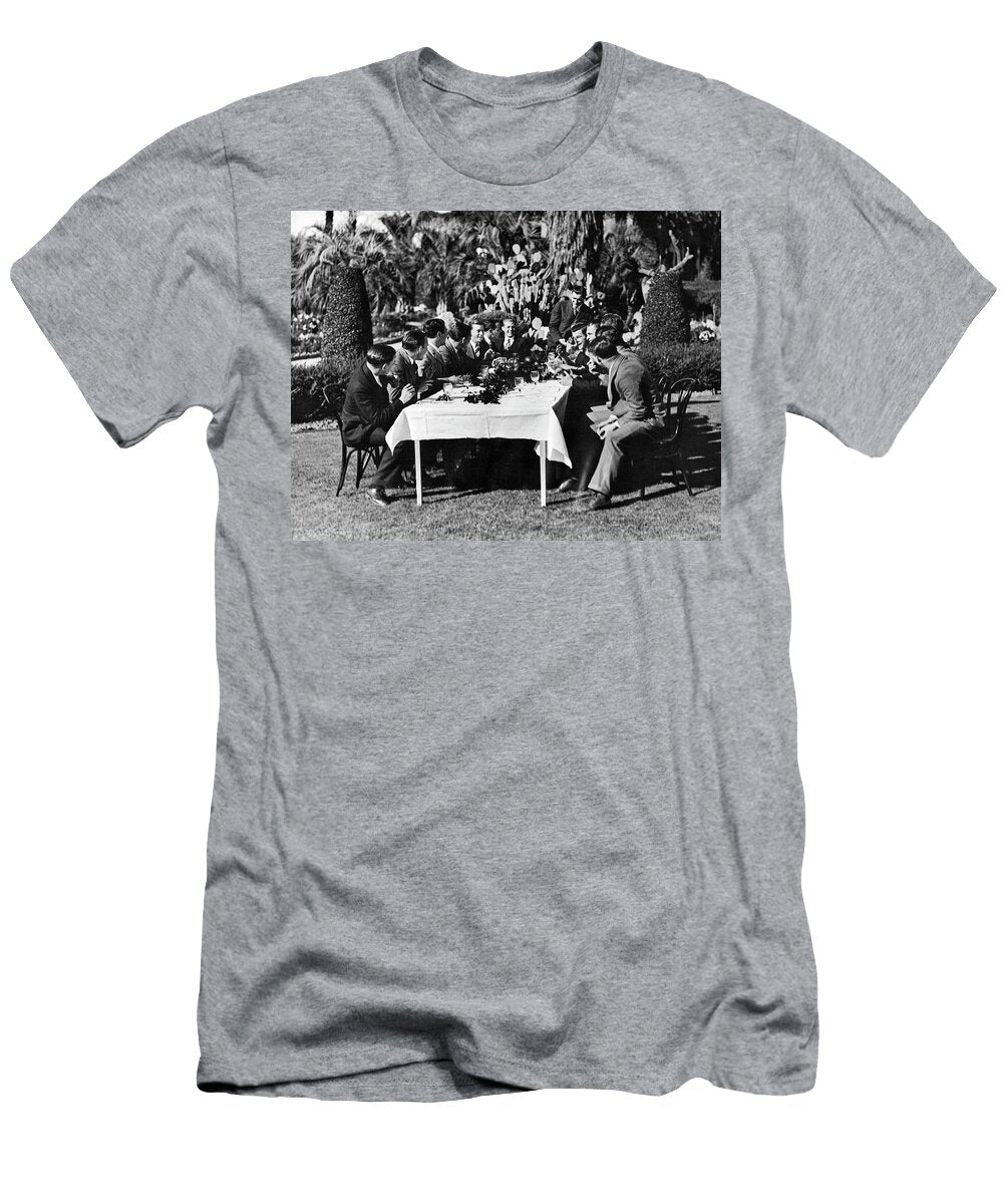 Crimson Tide in Rose Bowl Underwood Archives T-Shirt
