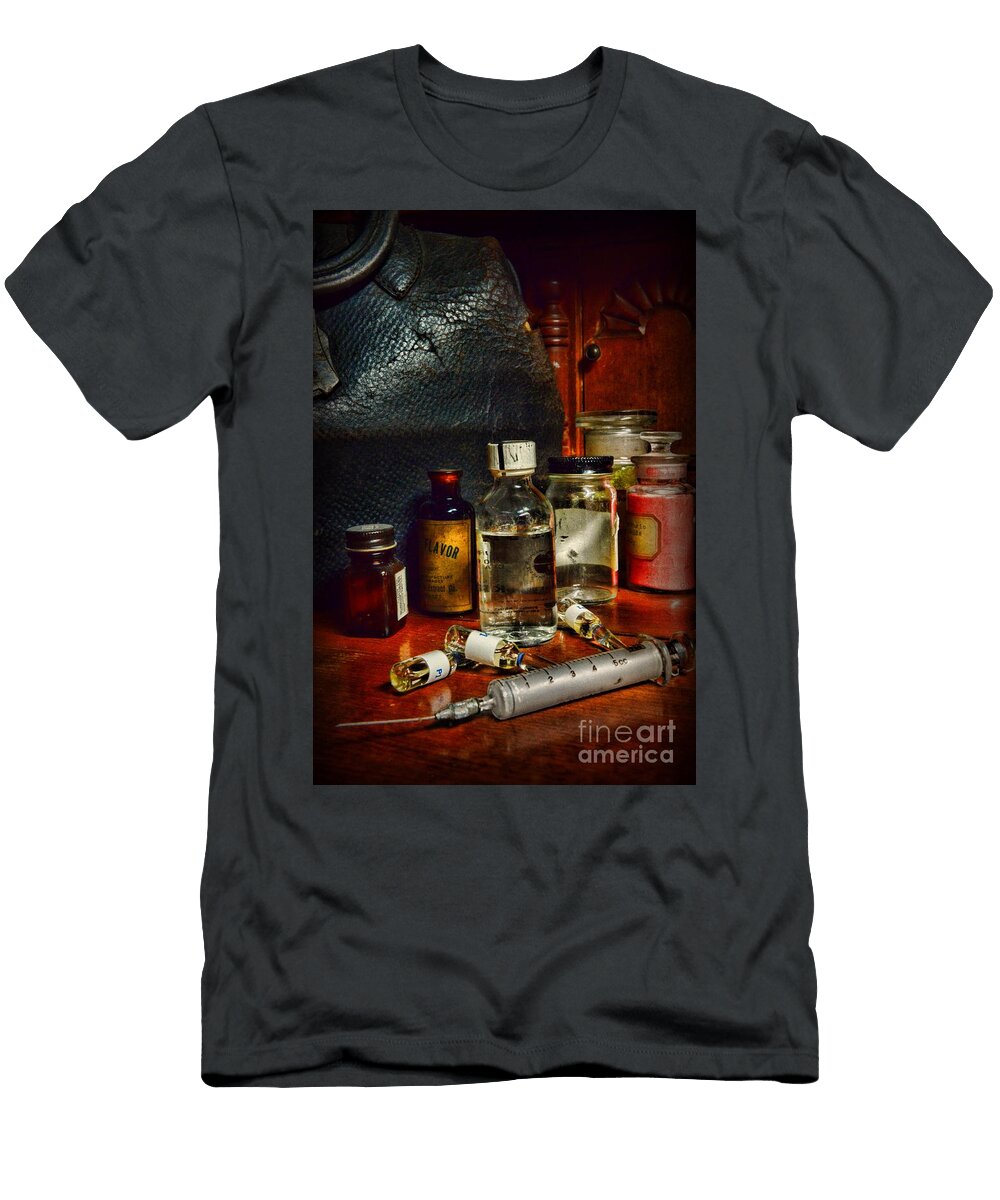 Doctor the House Call Paul Ward T-Shirt