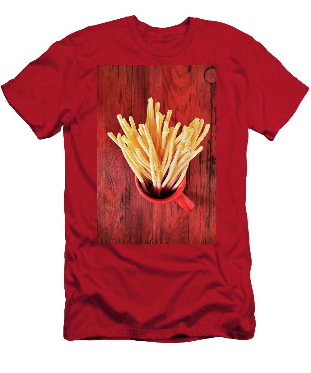 Dried Pasta Maccheroni in Bowl Vittoria Tempo T-Shirt