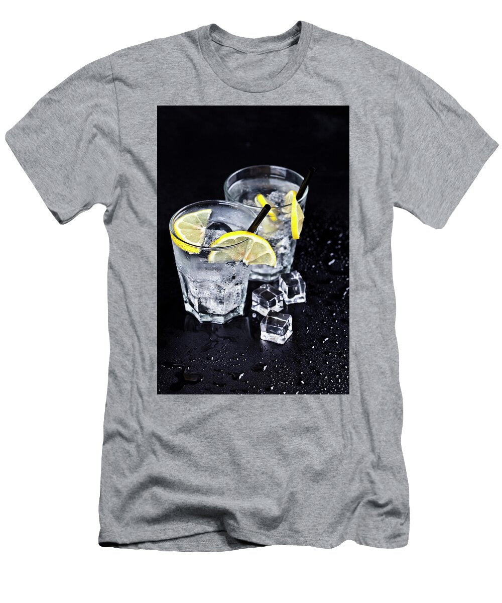 Glasses with Fresh Cold Carbonated Water with Ice Cubes and Lemo Liss Art Studio T-Shirt