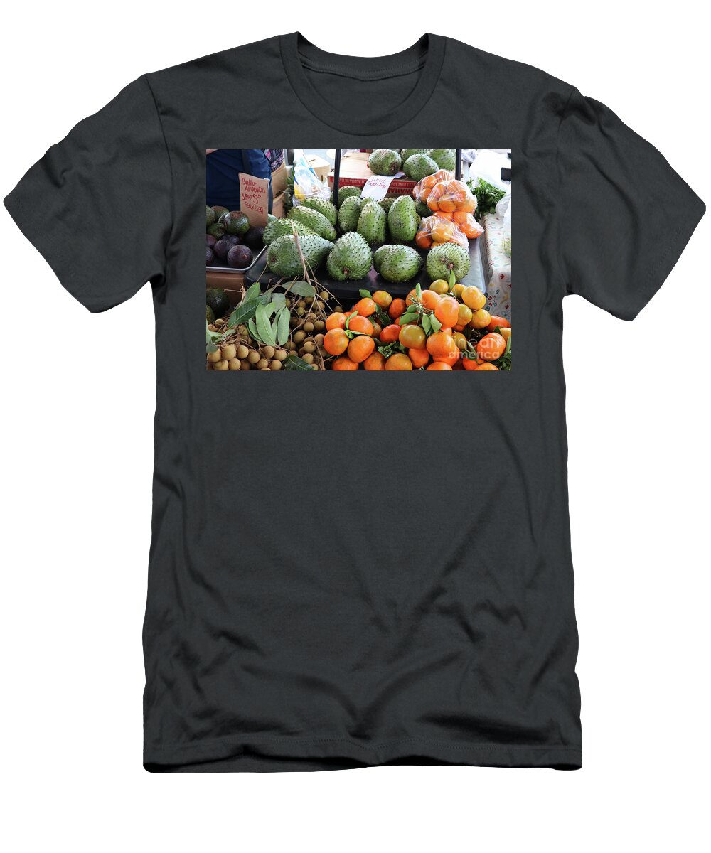 Hilo Hawaii Farmers Market 7012 Jack Schultz T-Shirt