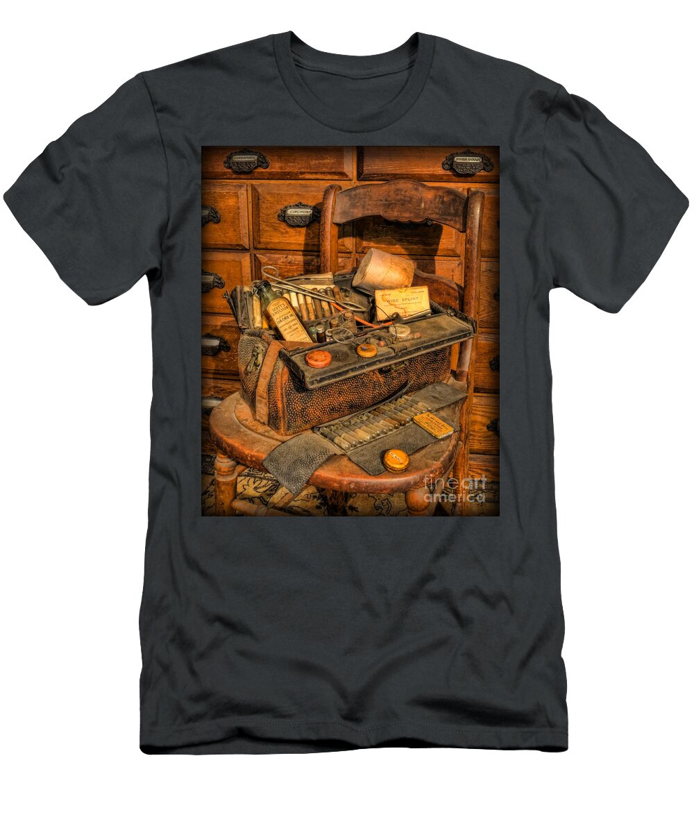 House Call Bag Paramedic Bag Lee Dos Santos T-Shirt
