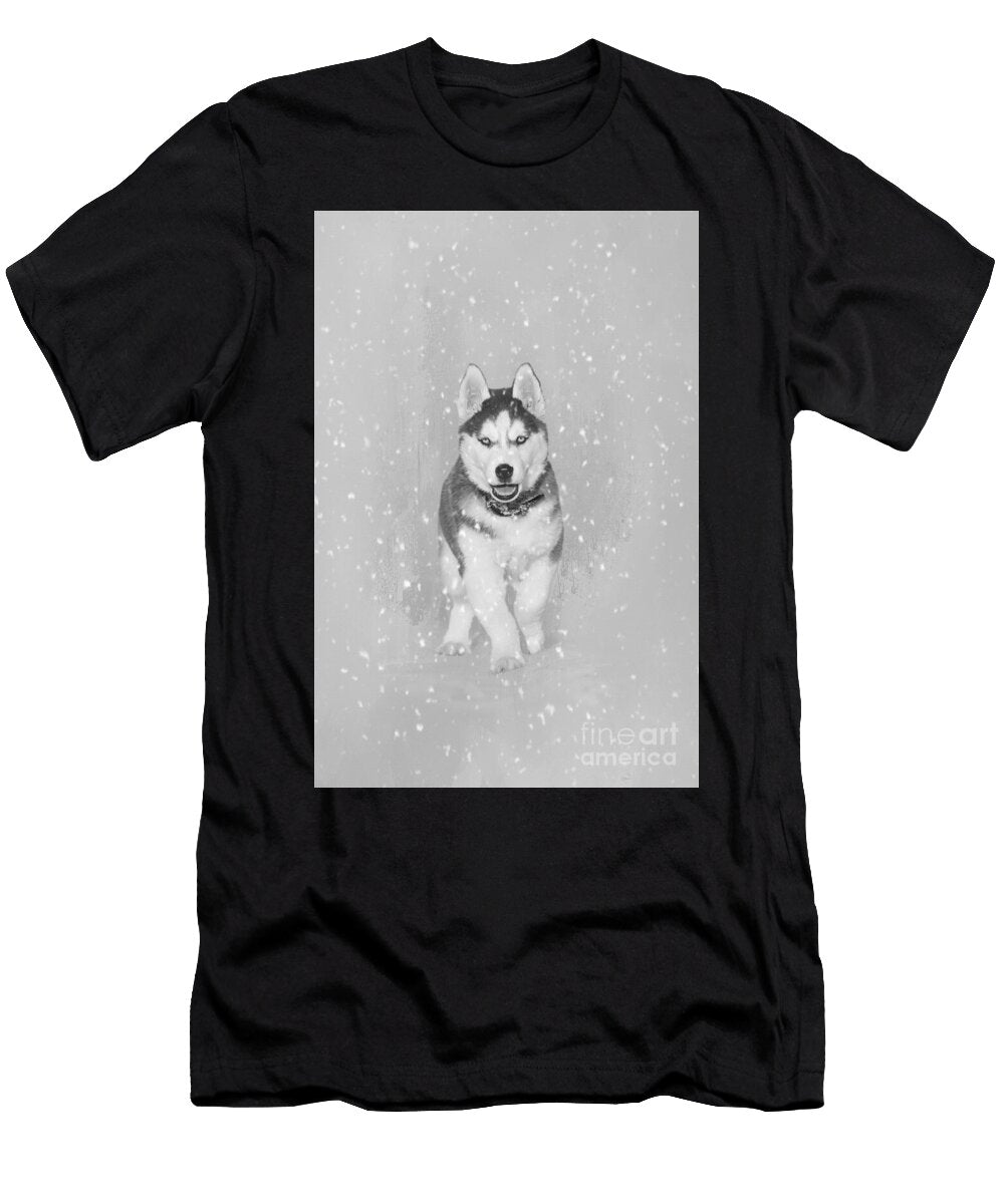 Husky in the Snow Bw Elisabeth Lucas T-Shirt