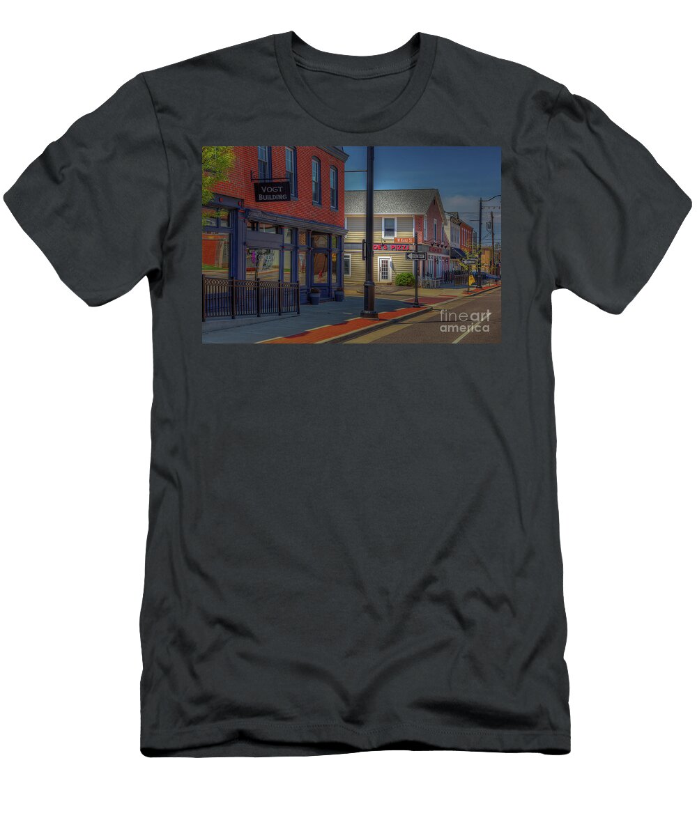 Joes Pizza and Pasta Larry Braun T-Shirt