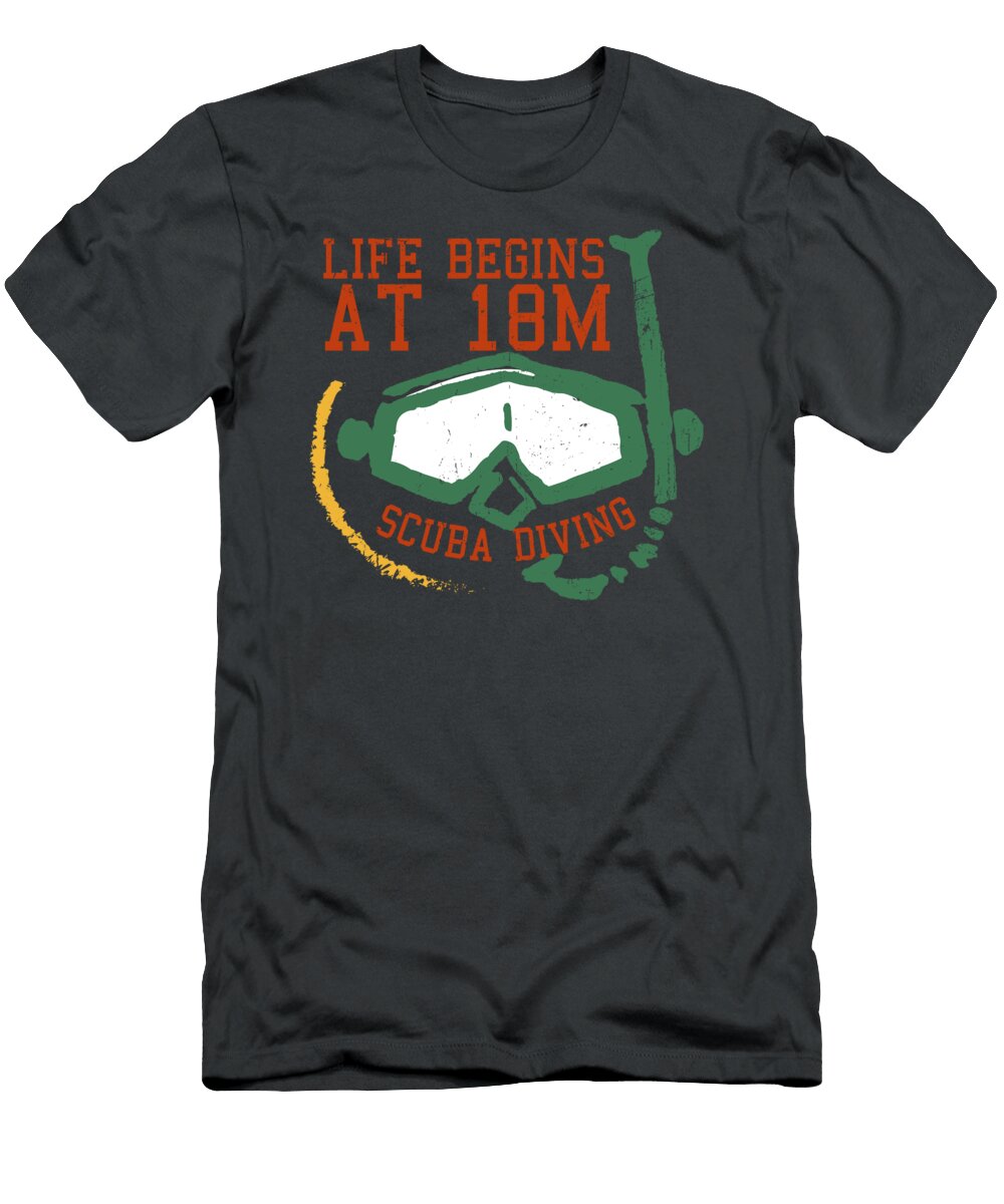 Life Begins At 18m Diving for Men Women Kids Instructor Diver Buddy Crazy Squirrel T-Shirt