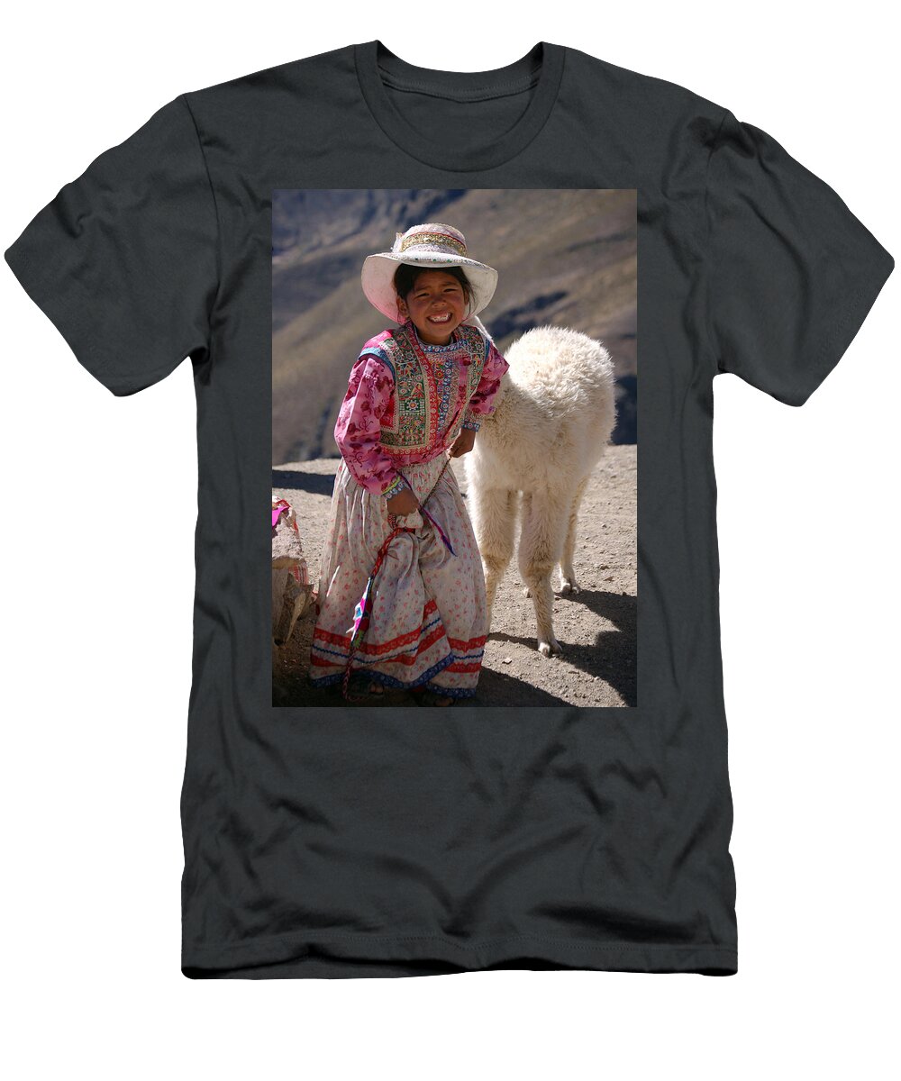 Little Girl and Baby Alpaca Ricardmn Photography T-Shirt