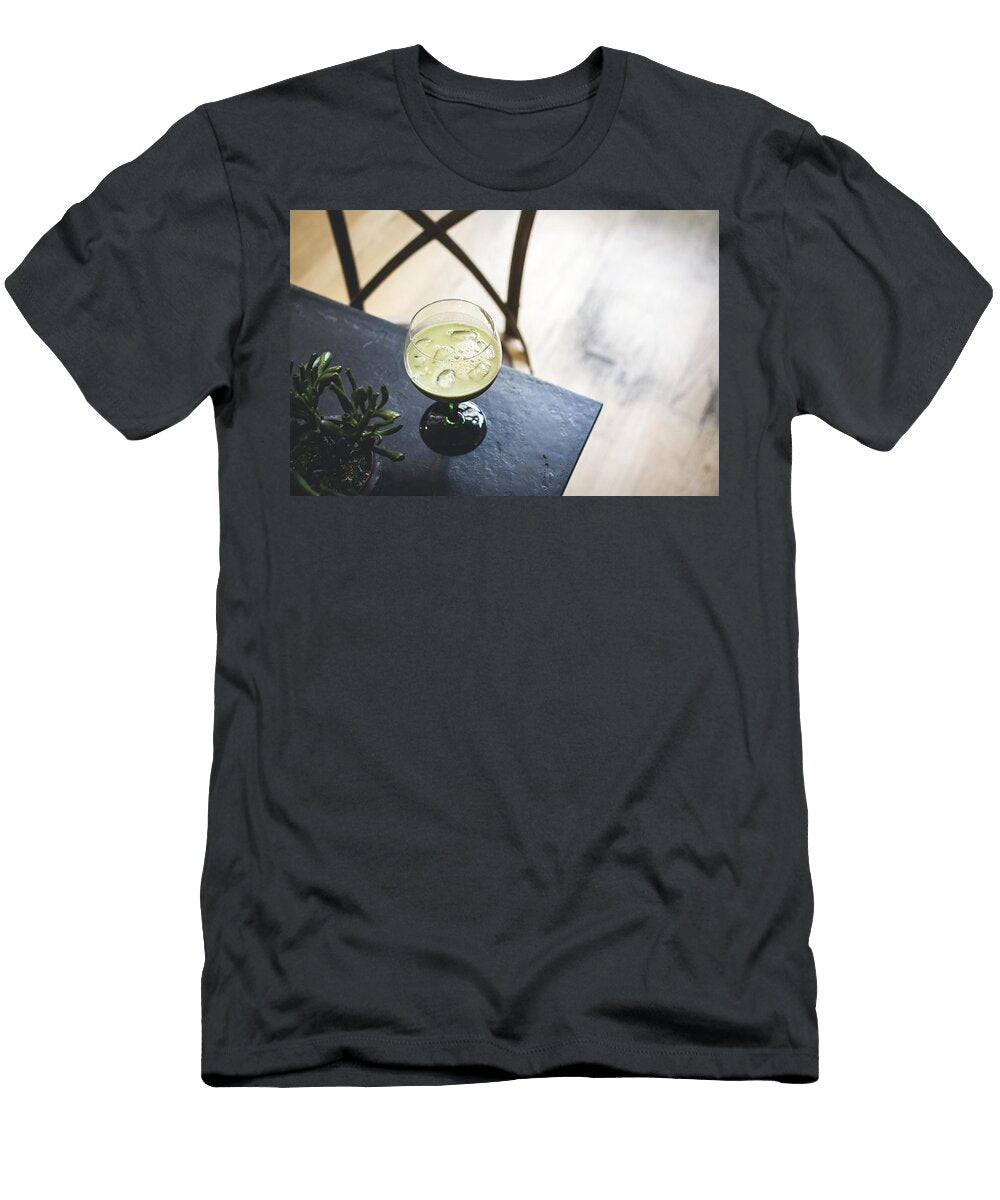 Matcha Cocktail in a Bar Les Classics T-Shirt