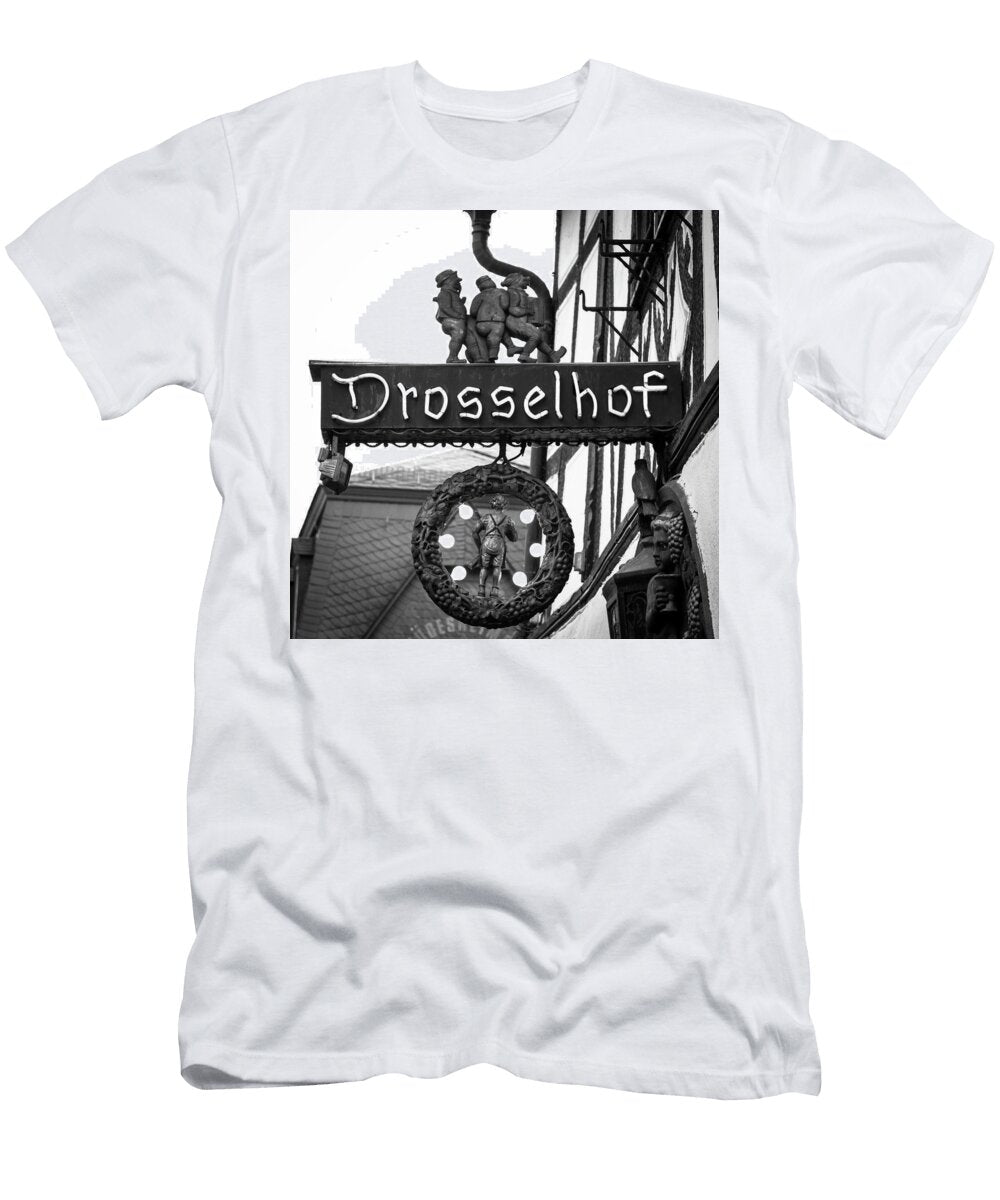 Neon Drosselhof Sign B W Teresa Mucha T-Shirt