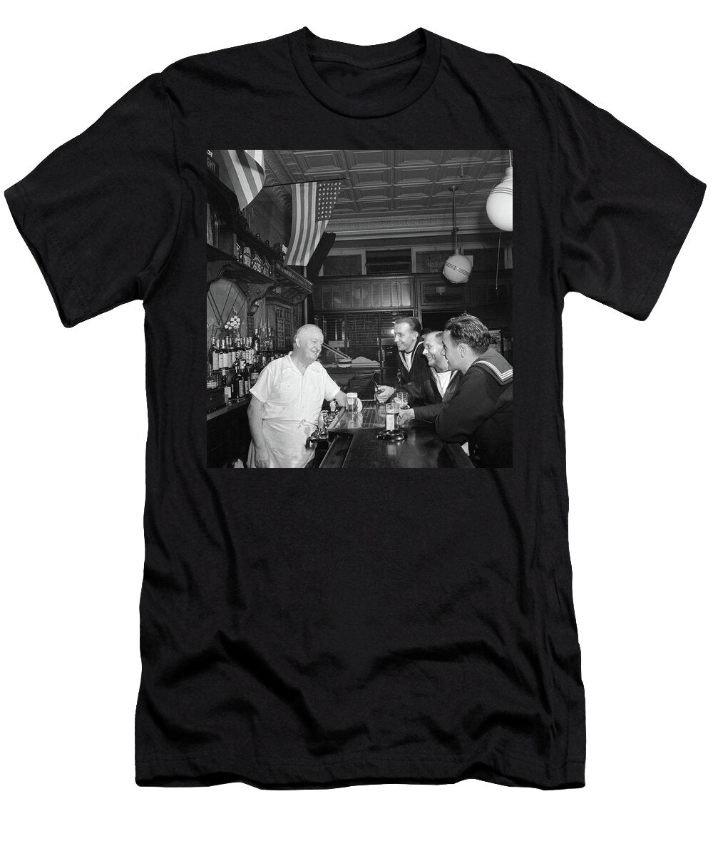 New York City Bar 1942 Granger T-Shirt
