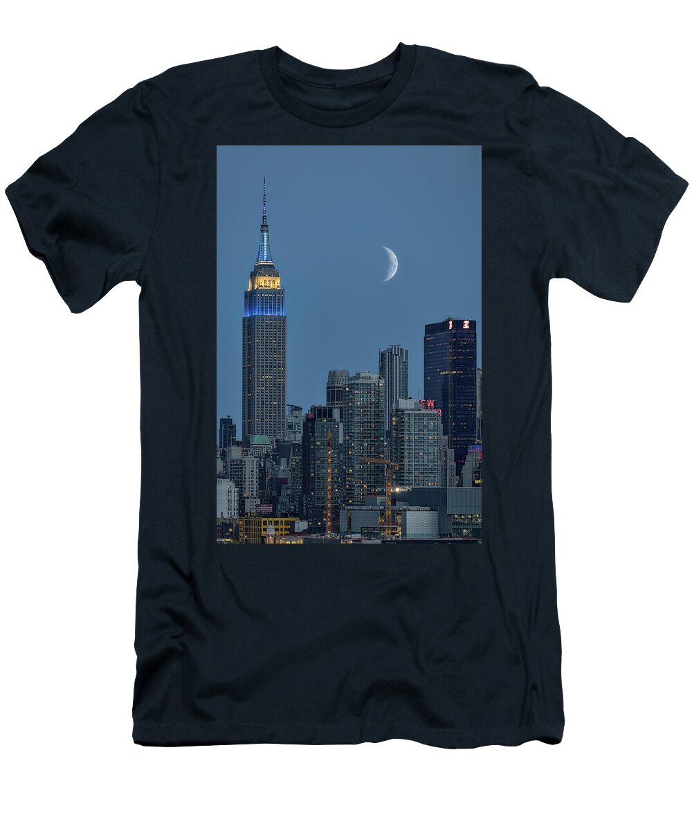 NYC Esb Heroes Blue Ii Susan Candelario T-Shirt