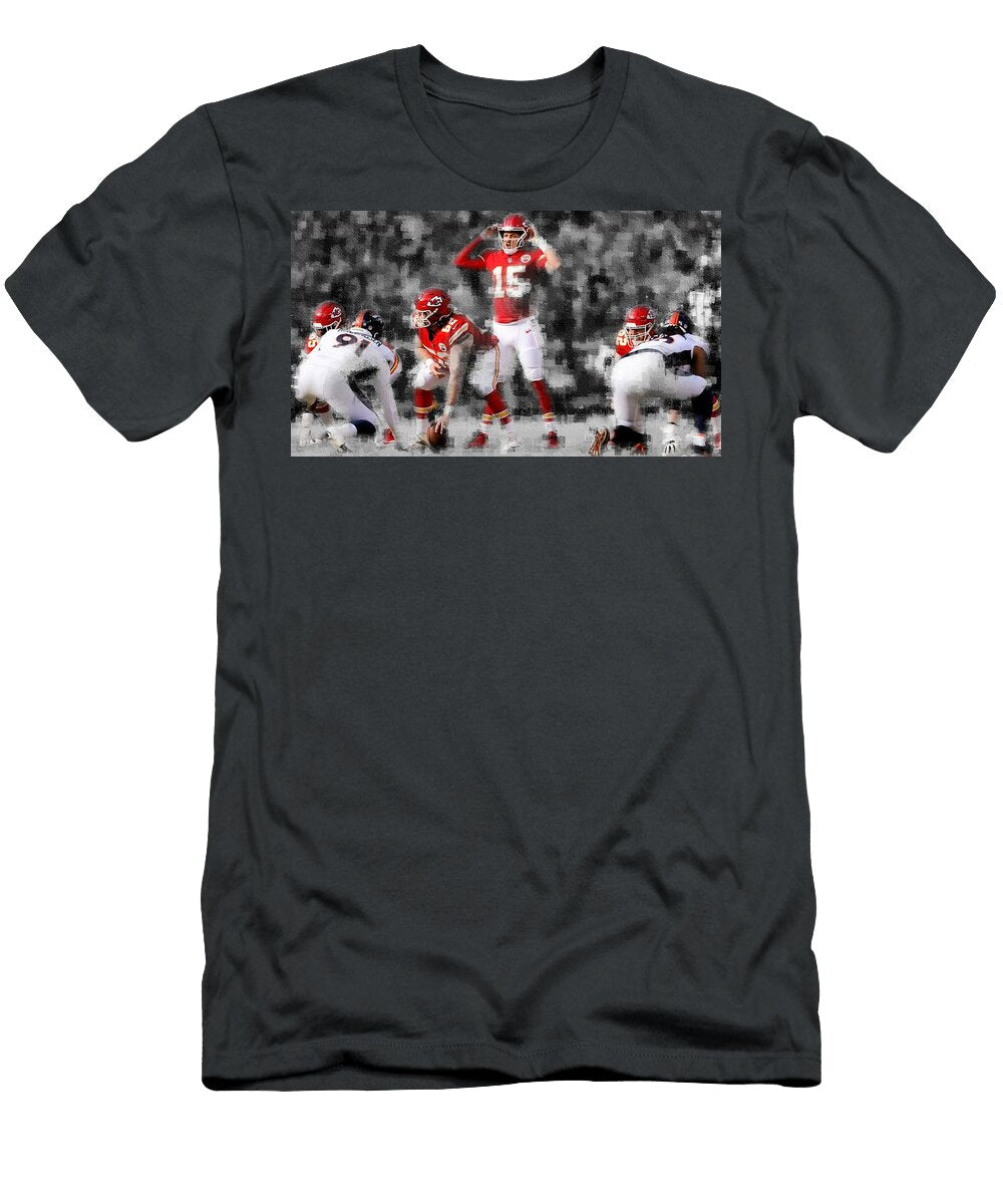Patrick Mahomes in the Zone 4 Robert Williams T-Shirt