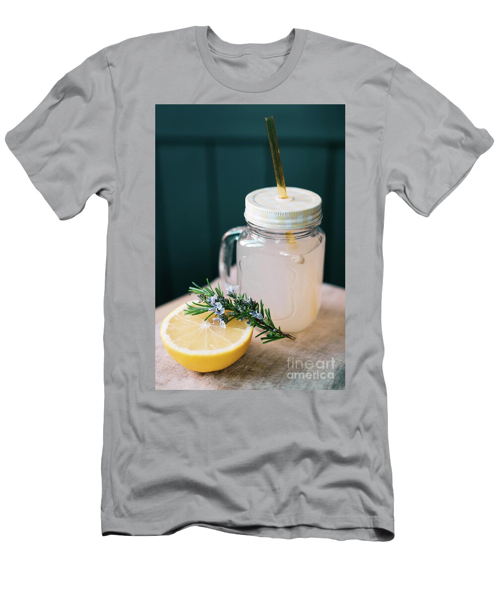 Rosemary and Grapefruit Drink Viktor Pravdica T-Shirt