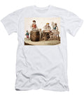 Small Neapolitan Metier a Maccheroni Salesman Next to Him a Family At Table Eating with Hands Italian School T-Shirt