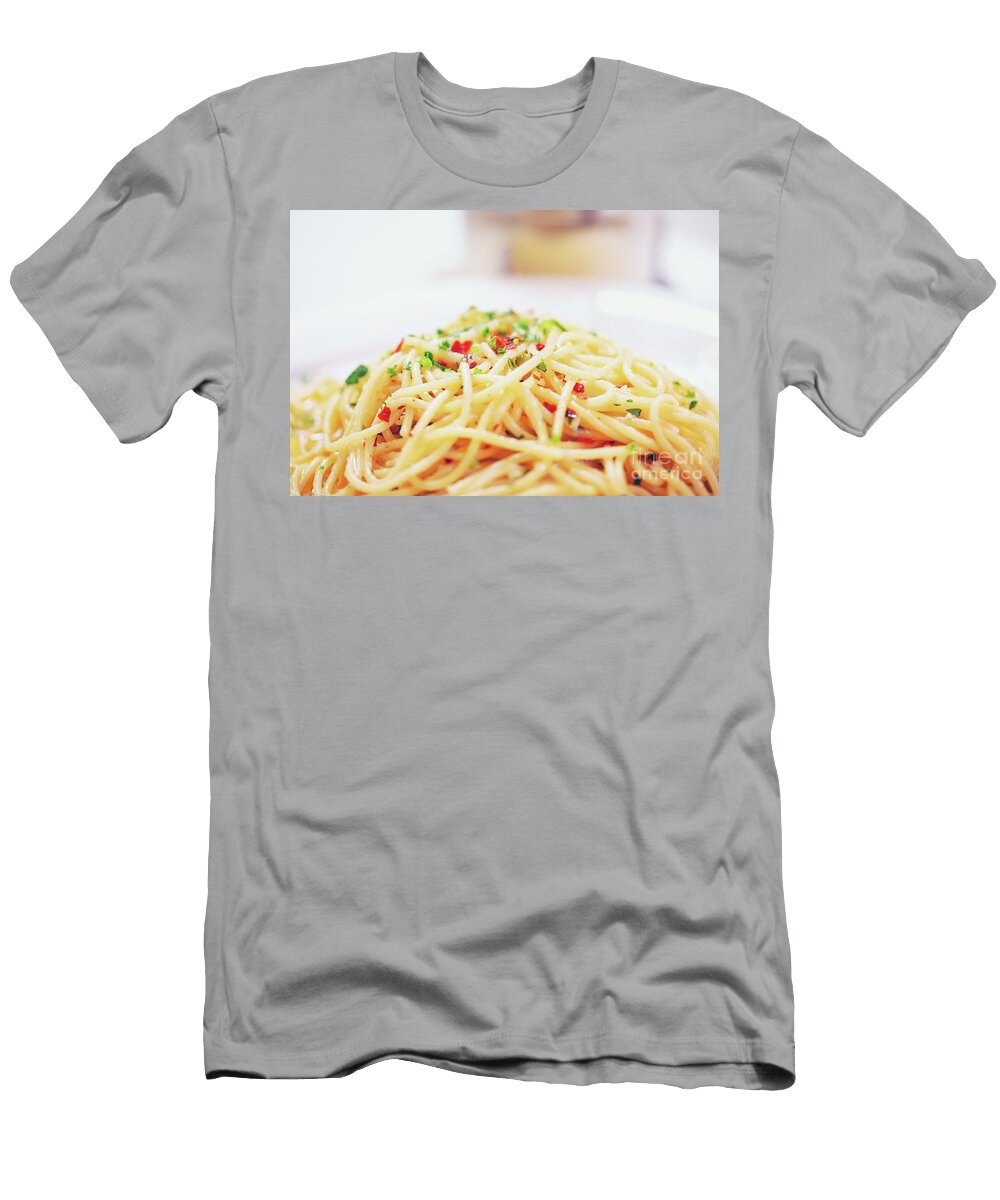 Tasty Vegetarian Pasta Anna Om T-Shirt