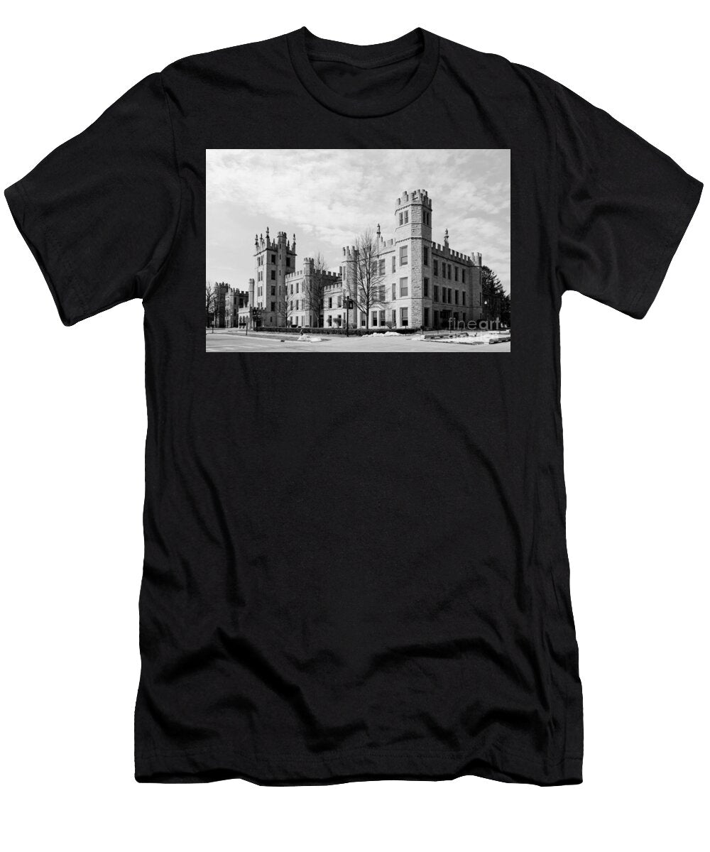 The Castle on the Hill Northern Illinois University Altgeld Hall Dekalb Black and White Dmr Filho T-Shirt