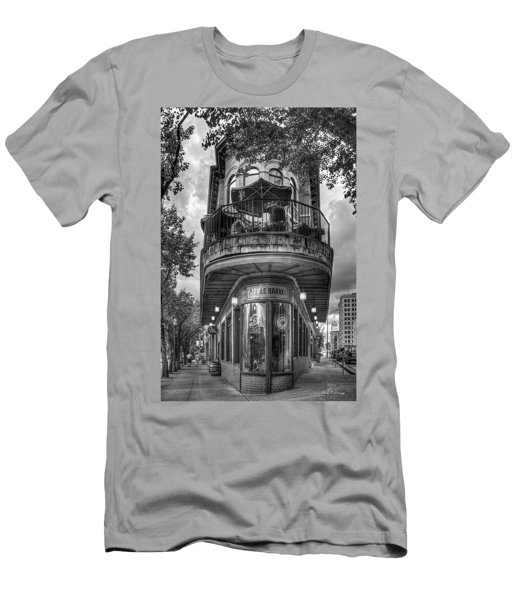 The Pickle Barrel 3 B W Flatiron Architecture Chattanooga Tennessee Art Reid Callaway T-Shirt