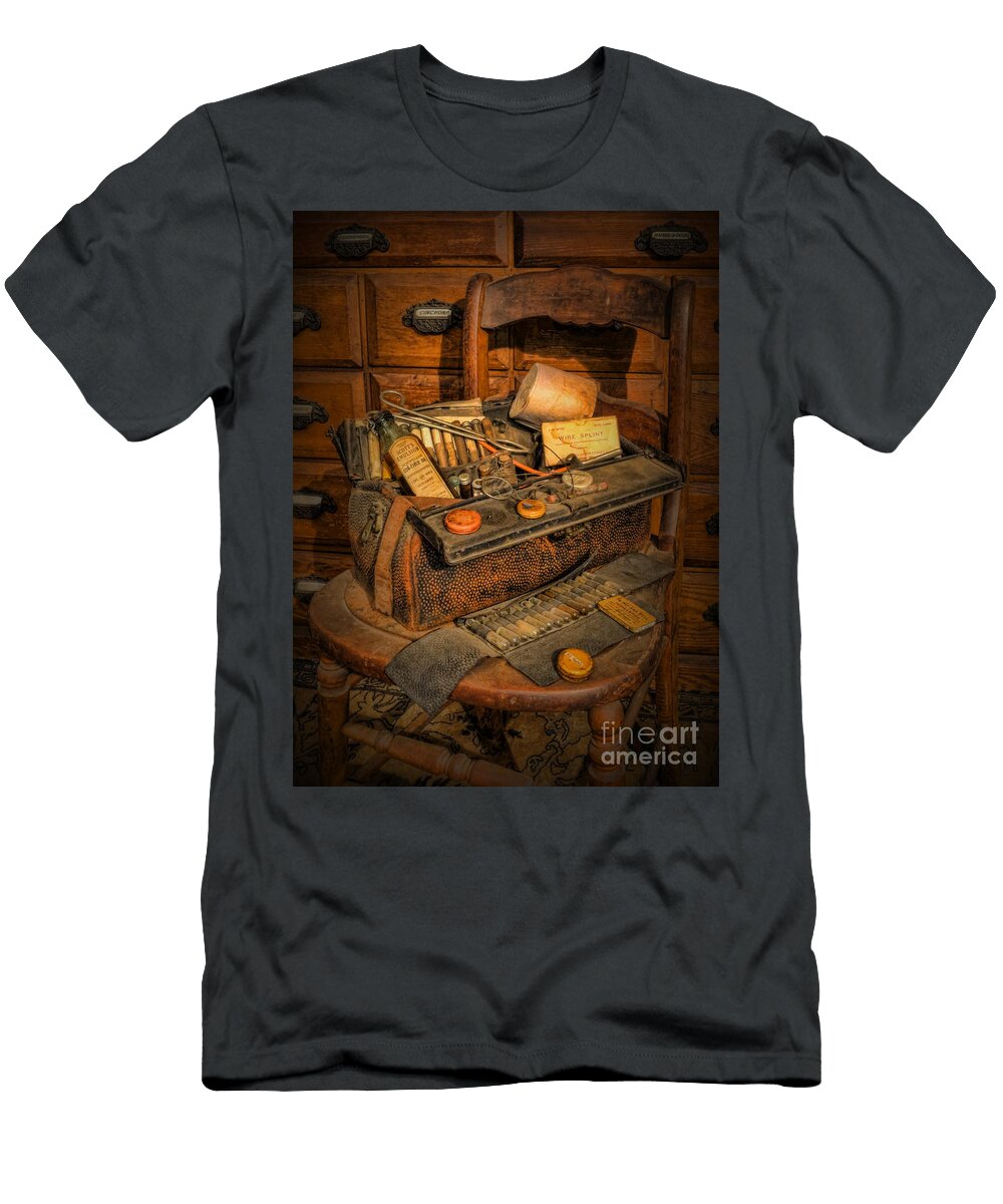 Victorian House Call Bag Iii Doctor Lee Dos Santos T-Shirt