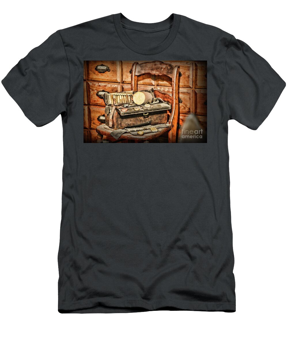 Vintage Doctors Bag Paul Ward T-Shirt
